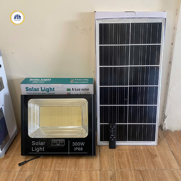 Đèn năng lượng mặt trời solar light 300w NT-SF300