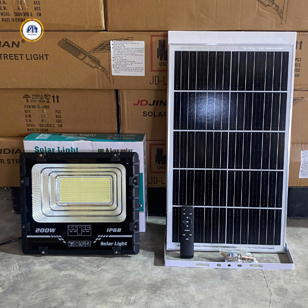 Đèn năng lượng mặt trời solar light 200w NT-SF200