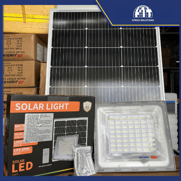 Đèn pha năng lượng mặt trời Blue Carbon 500W mã BCT-WW5.0-1